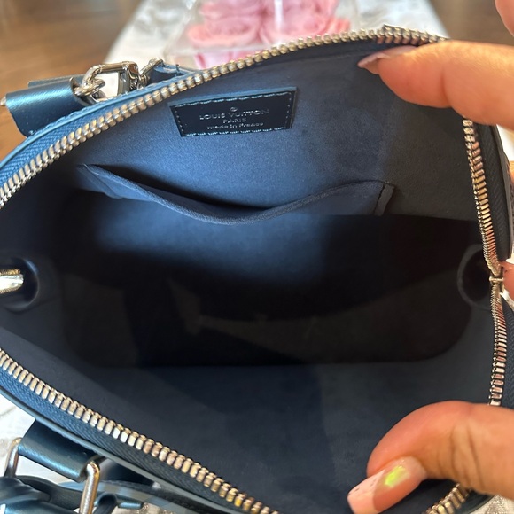 💗 SOLD 💗 LOUIS VUITTON Monogram Alma BB Steel Blue - Picture 3 of 11